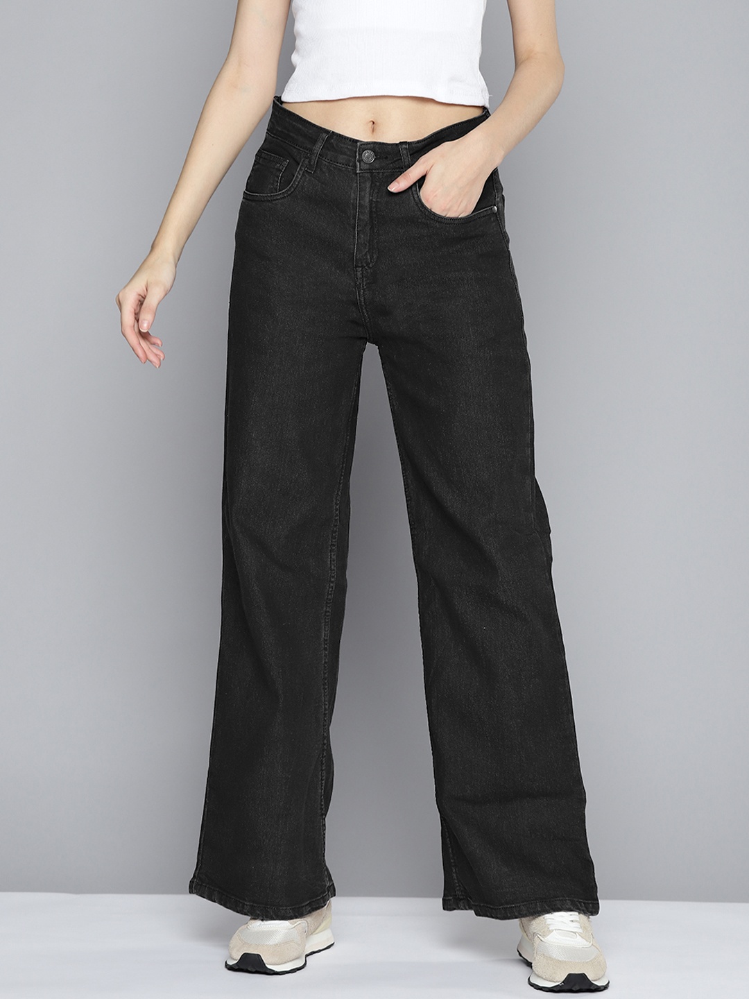 

Harvard Women Black Solid Wide Leg Stretchable Jeans