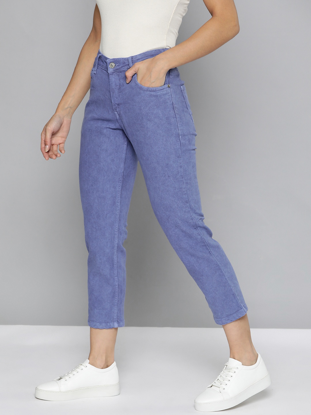 

Harvard Women Blue Straight Fit Stretchable Jeans