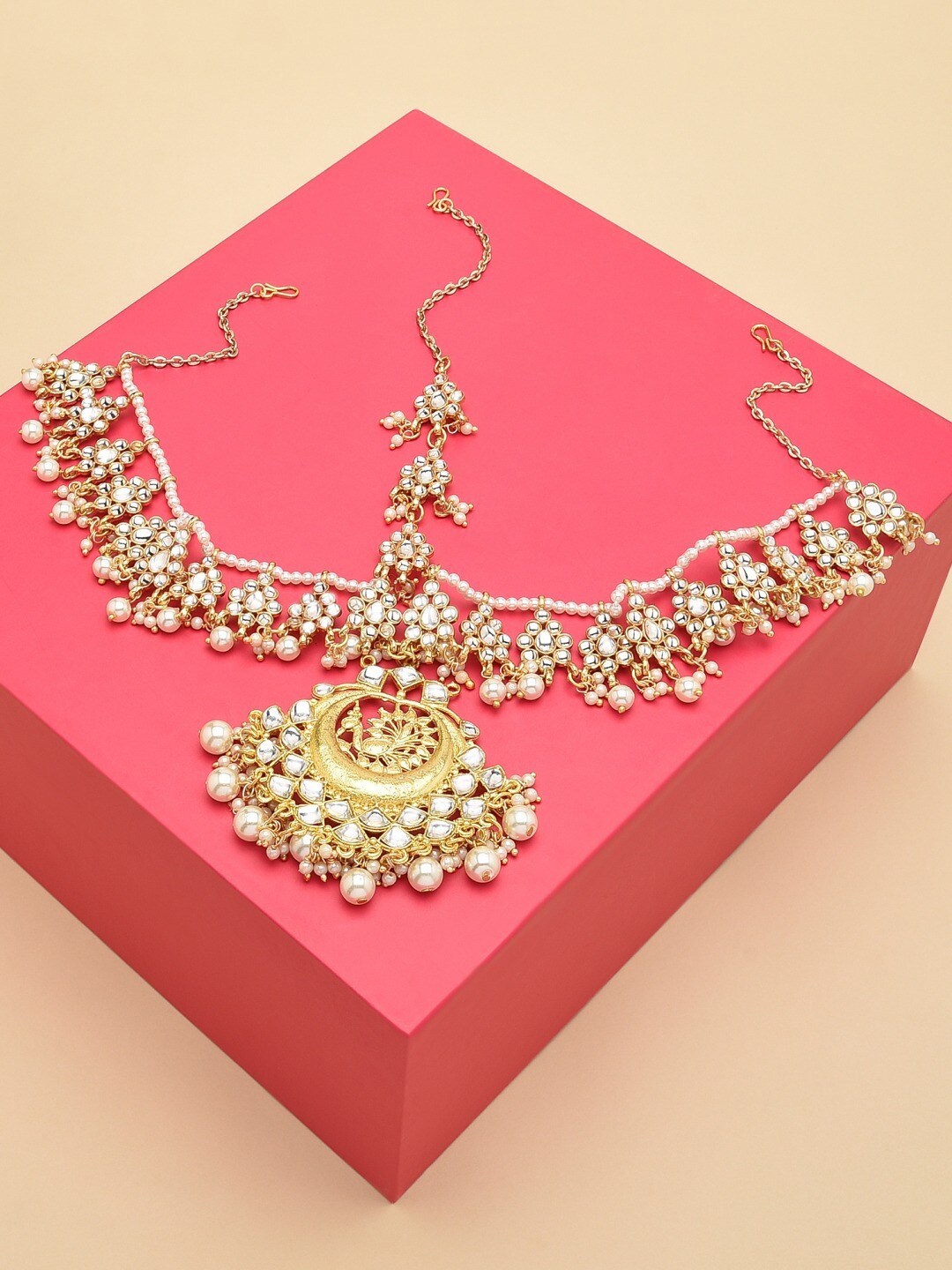 

Zaveri Pearls Gold-Toned & White Kundan-Studded Matha Patti