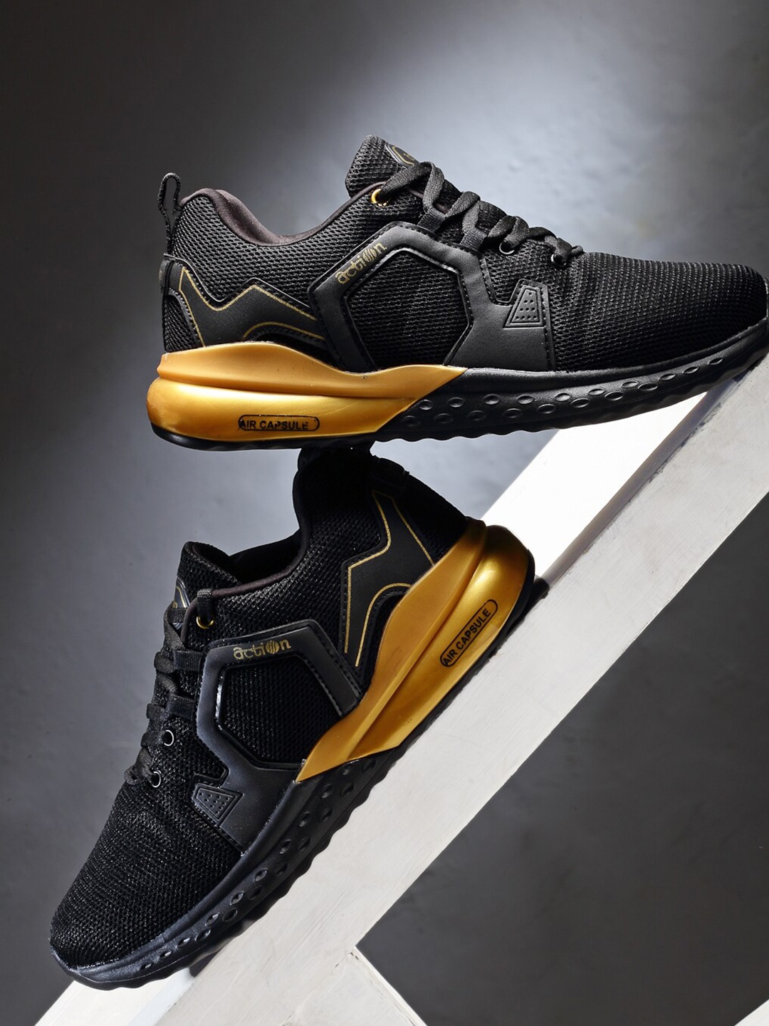 

Action Men Gold-Toned Mesh Running Non-Marking Shoes