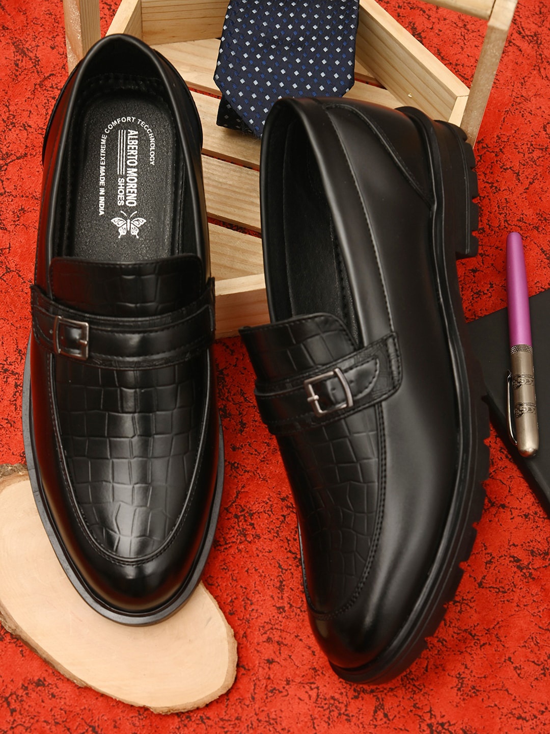 

ALBERTO MORENO Men Black Textured Monks