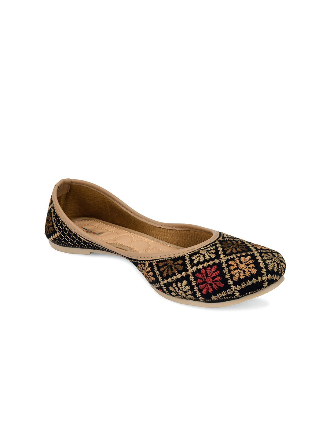 

DESI COLOUR Women Embroidered Ethnic Mojaris, Black