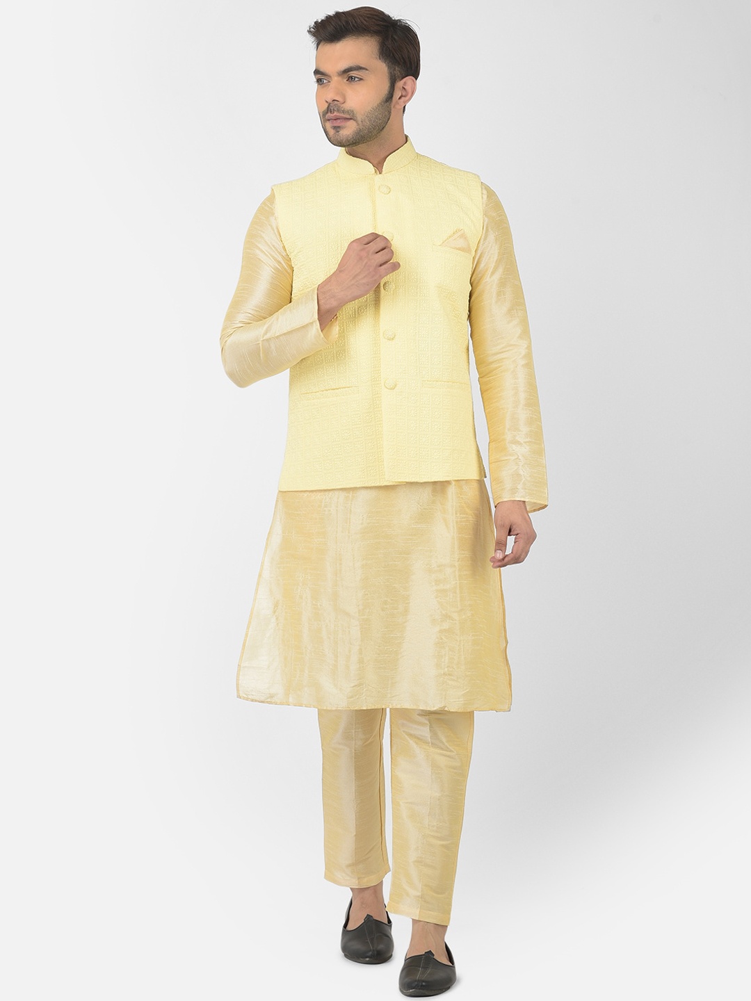 

DEYANN Men Gold-Toned Kurta With Pyjamas