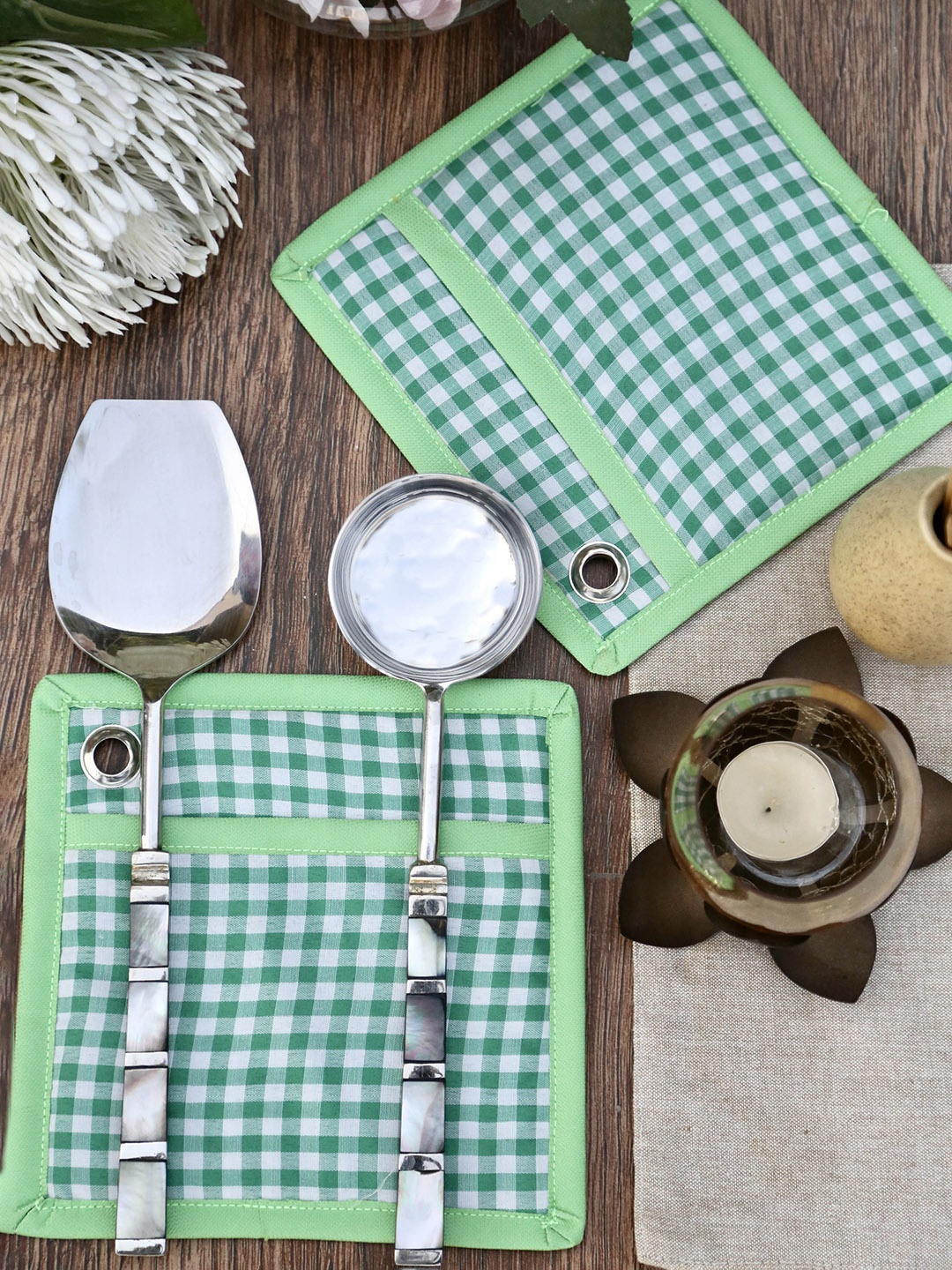 

My Gift Booth Set of 2 Green Checked Pot Holder