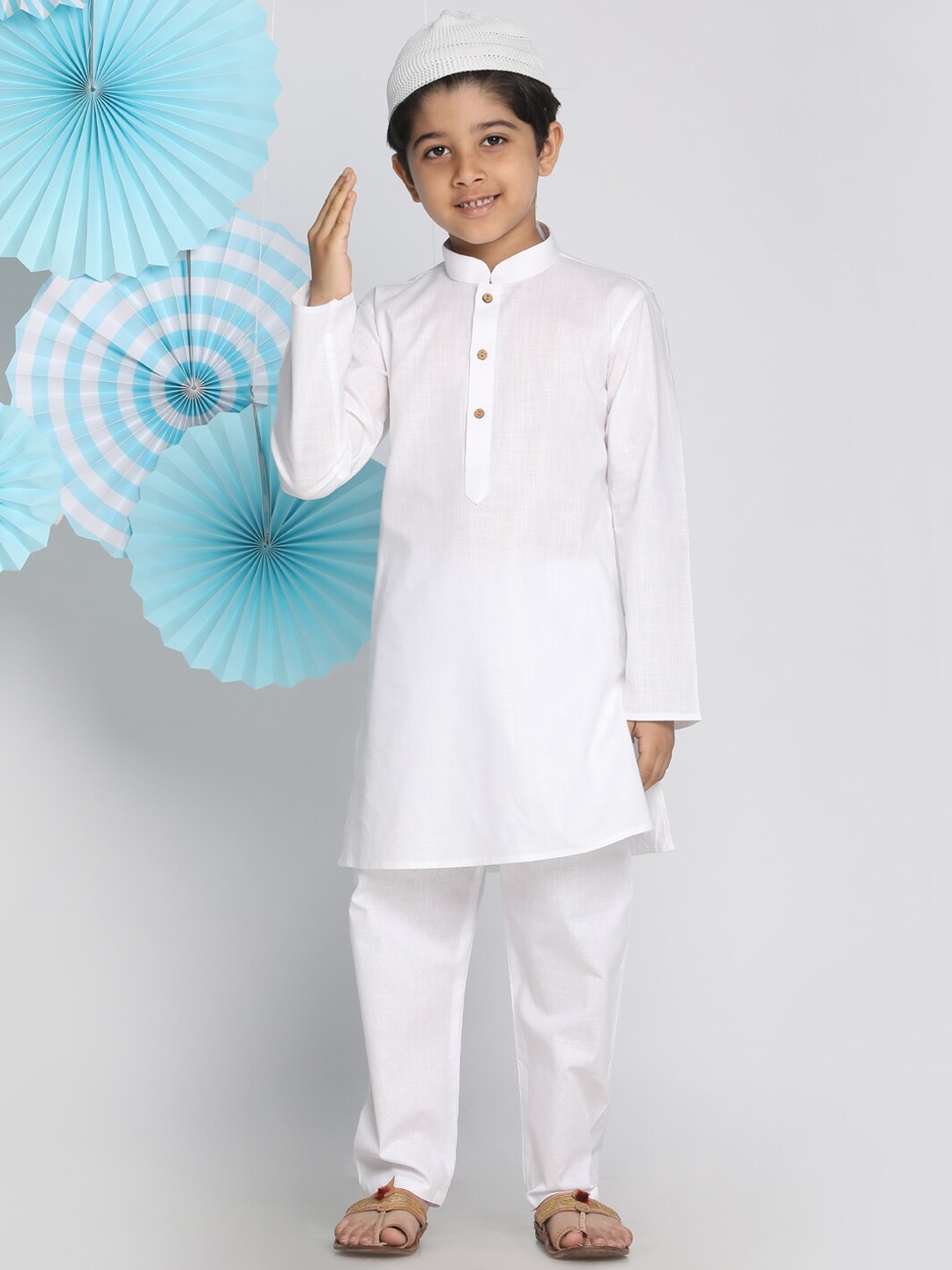 

VASTRAMAY Boys Pure Cotton Kurta & Pyjama with Cap, White