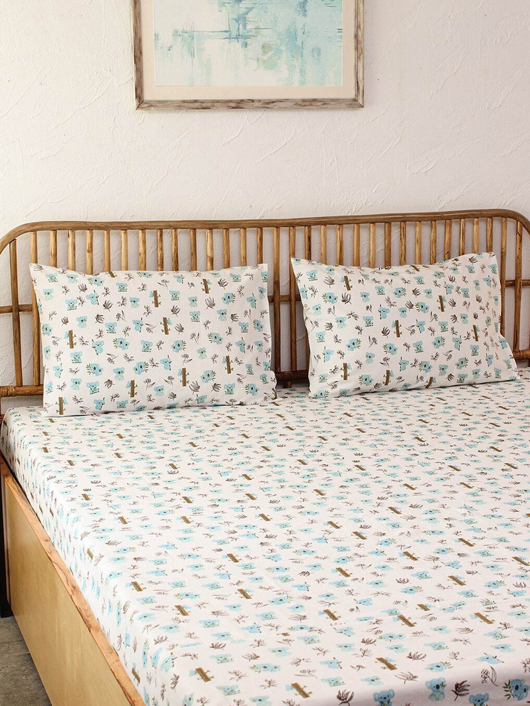 

House This White & Blue 180 TC Cotton Queen Bedsheet with 2 Pillow Covers