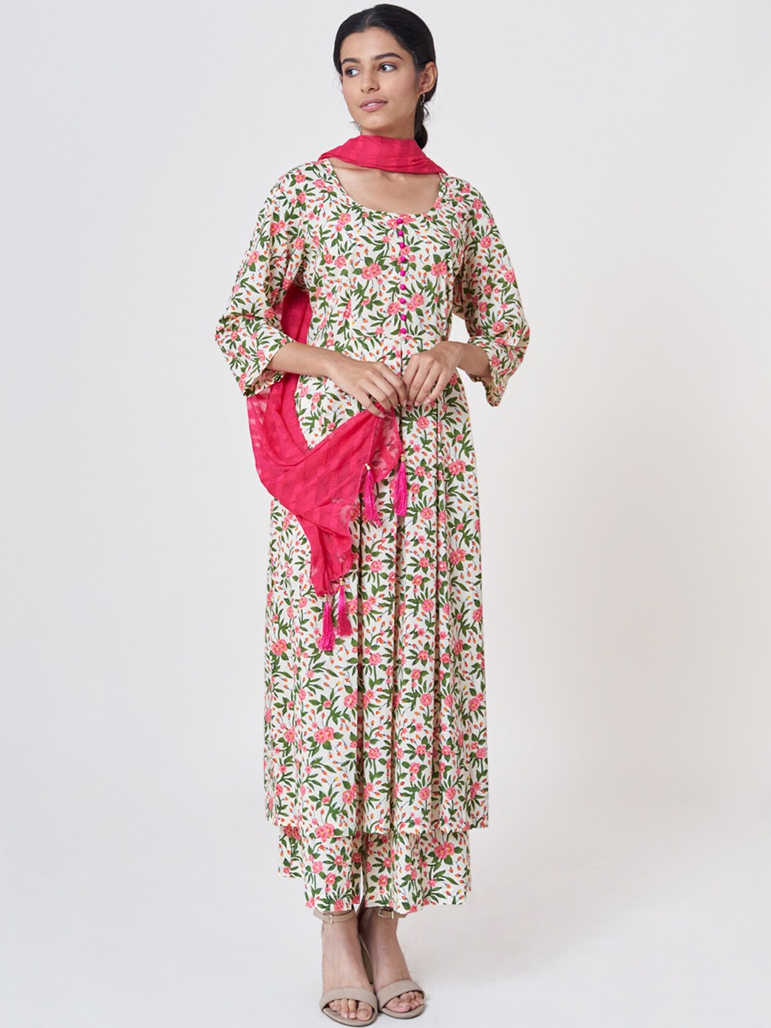 

SHRINKHLA Women Pink Floral Printed Panelled Pure Cotton Kurta with Palazzos