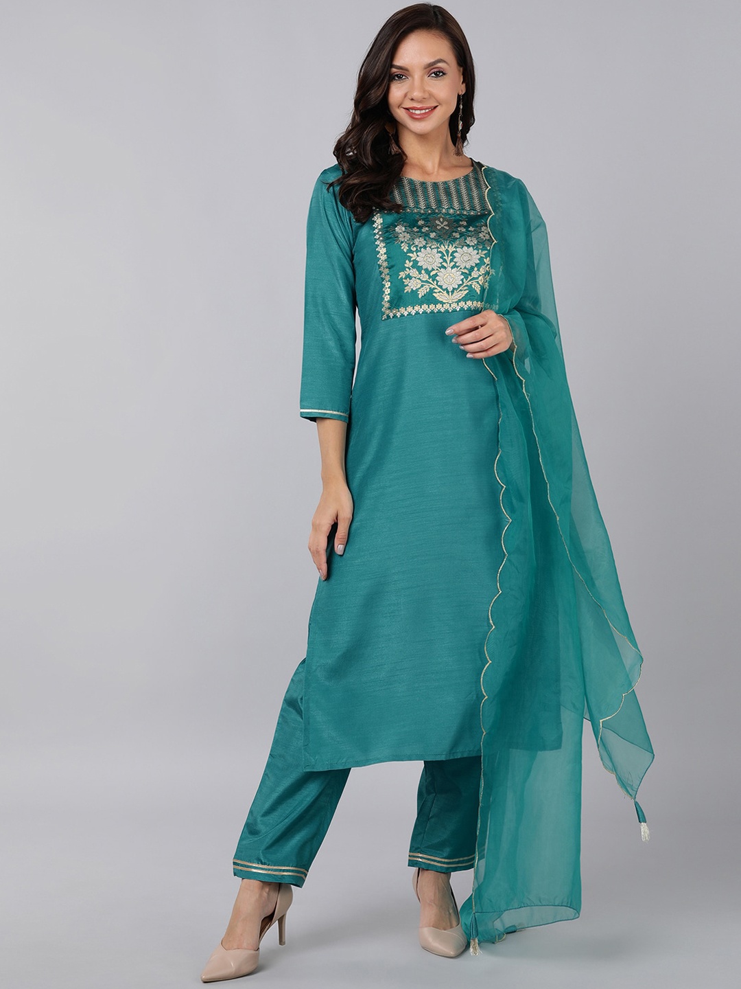 

AHIKA Women Teal Yoke Design Kurti with Trousers & With Dupatta