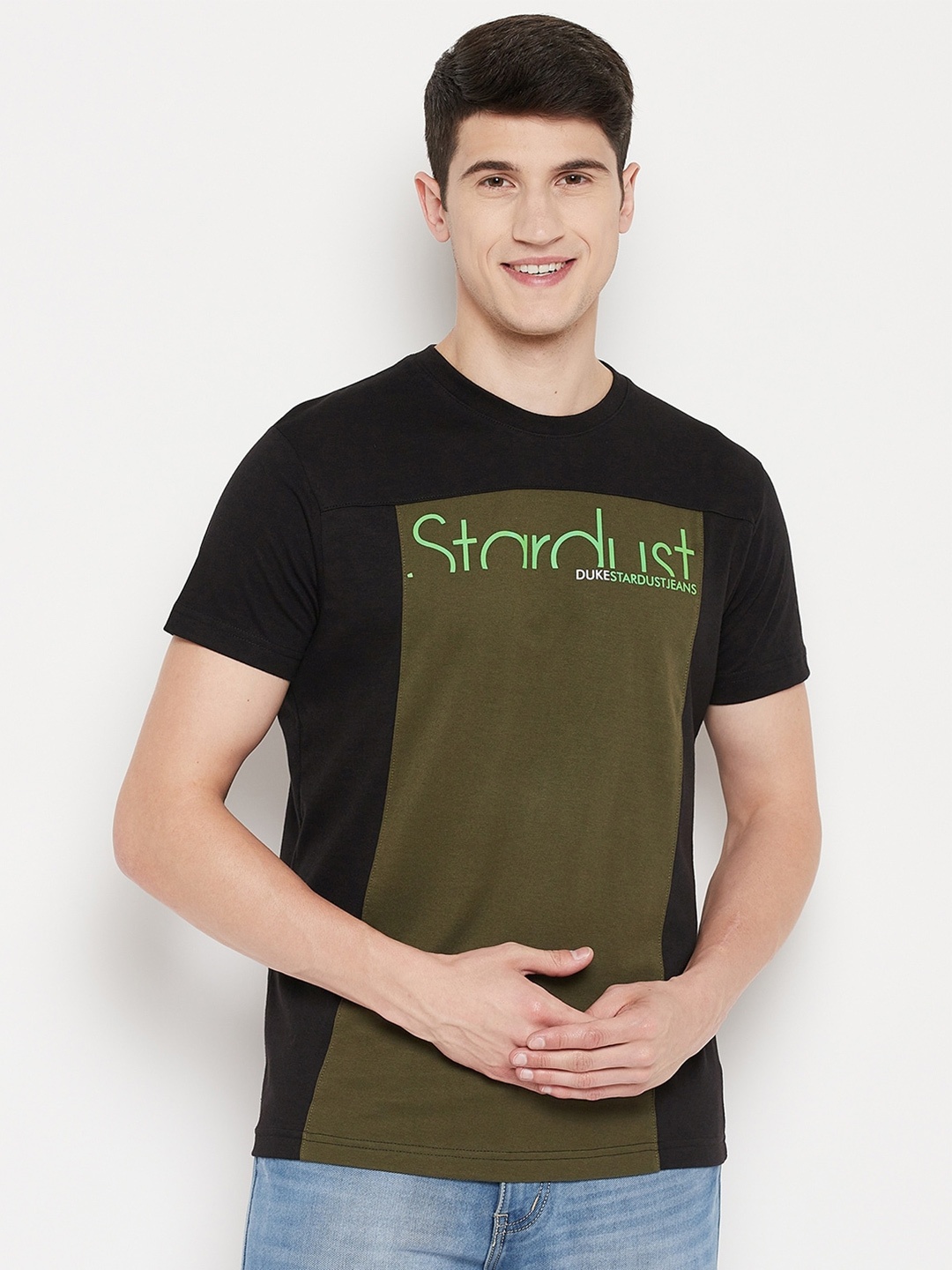 

Duke Men Black Typography Colourblocked Slim Fit Cotton T-shirt