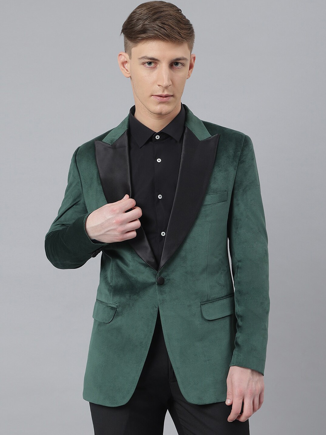 

MR BUTTON Men Green Solid Slim-Fit Single Breasted Blazers