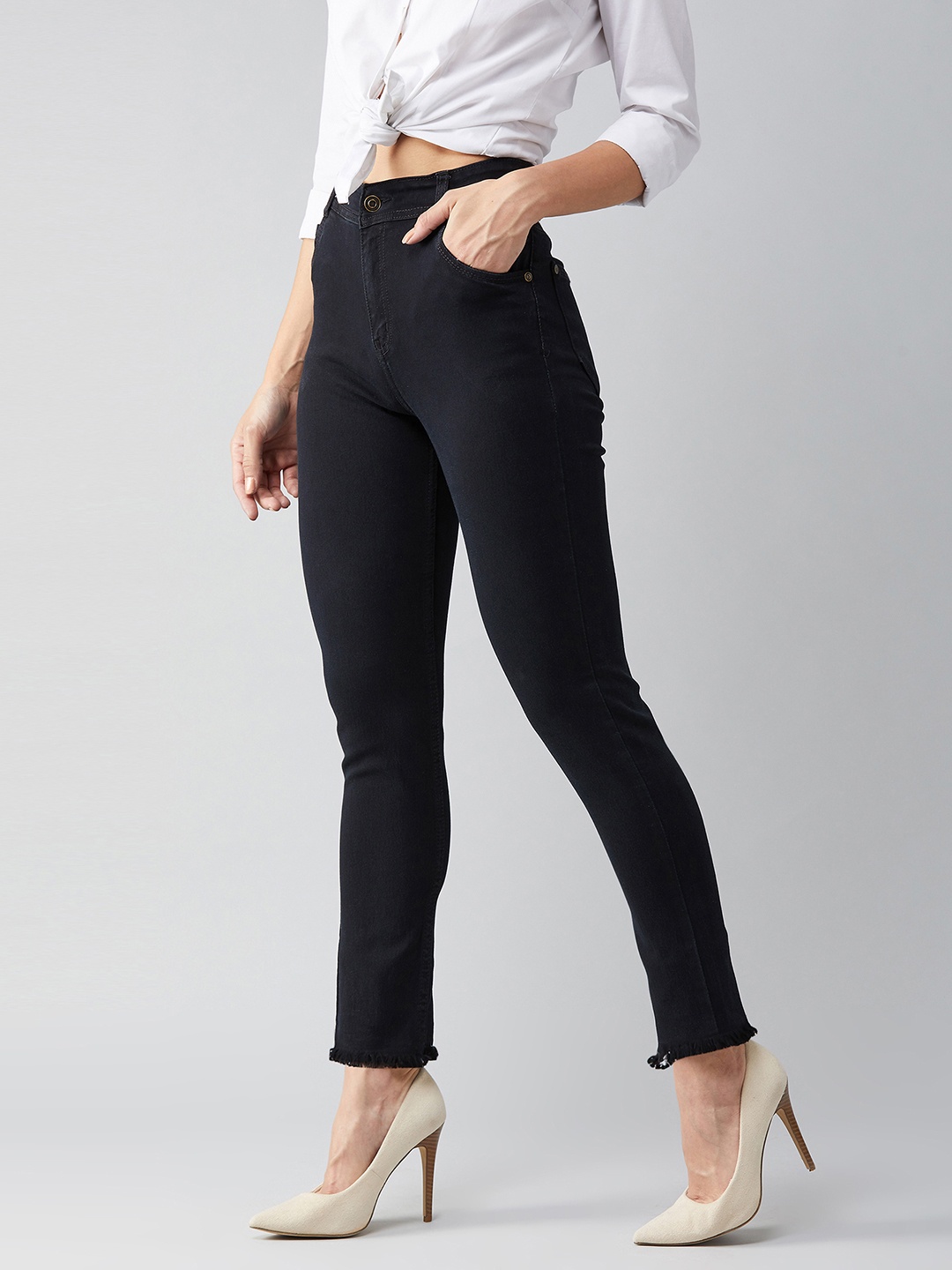 

DOLCE CRUDO Women Black Slim Fit High-Rise Stretchable Jeans