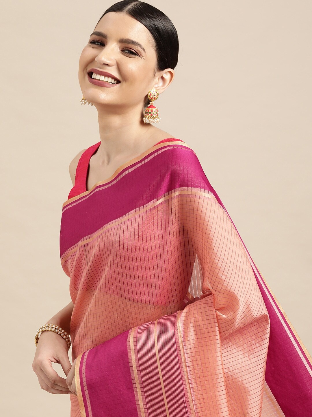 

Leeza Store Peach-Coloured & Magenta Checked Zari Silk Blend Mangalagiri Saree