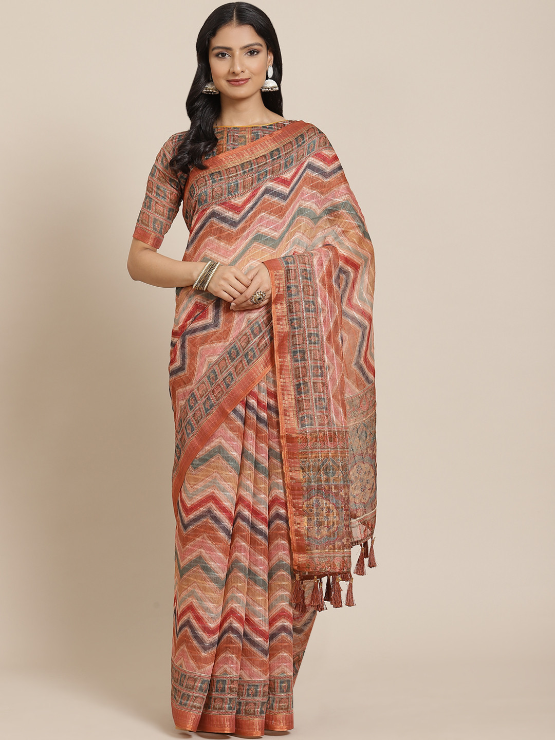 

SHANGRILA Beige & Red Crochet Sequins Work Linen Saree