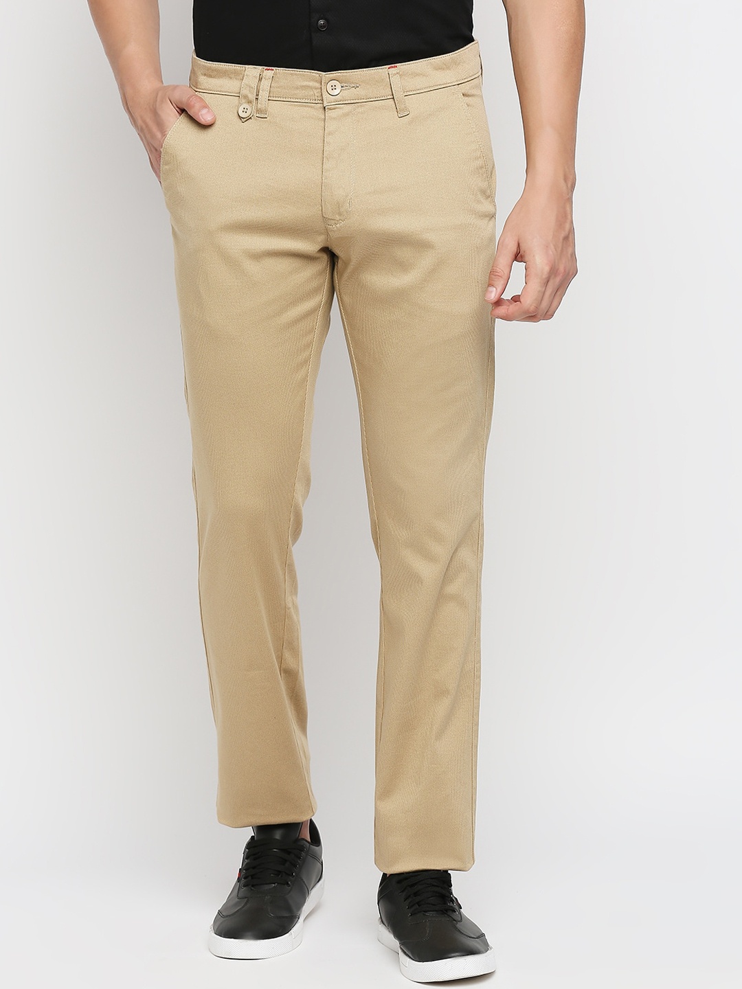 

Solemio Men Tan Brown Checked Comfort Easy Wash Chinos