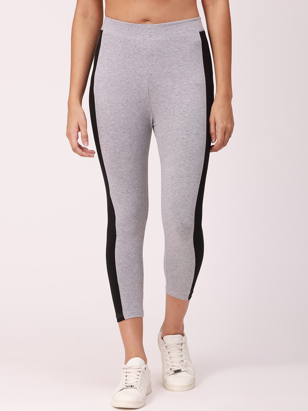 

De Moza Women Grey Melange Solid Cropped Training or Gym Tights