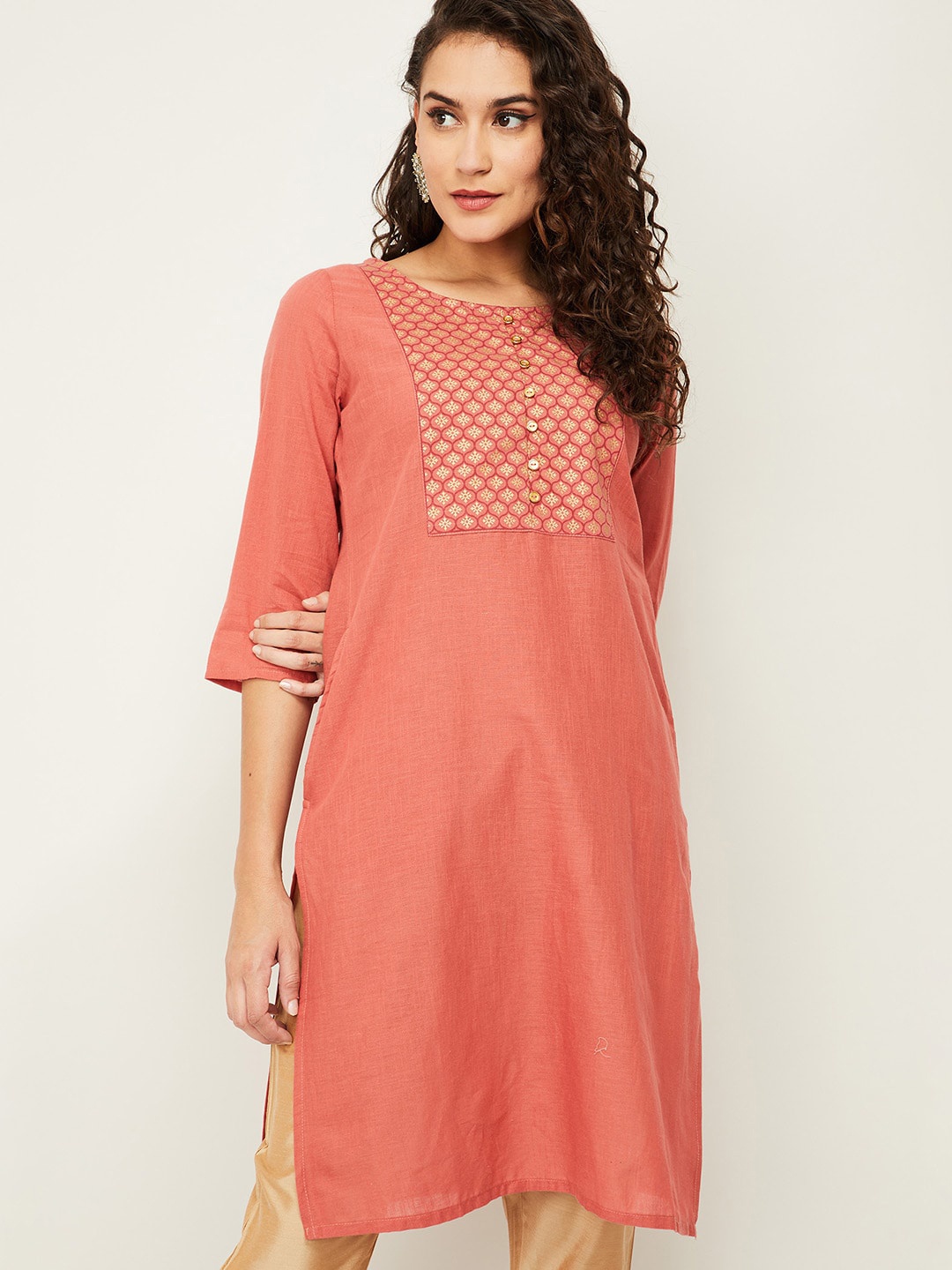 

Melange by Lifestyle Women Coral Ethnic Motifs Yoke Design Thread Work Kurta