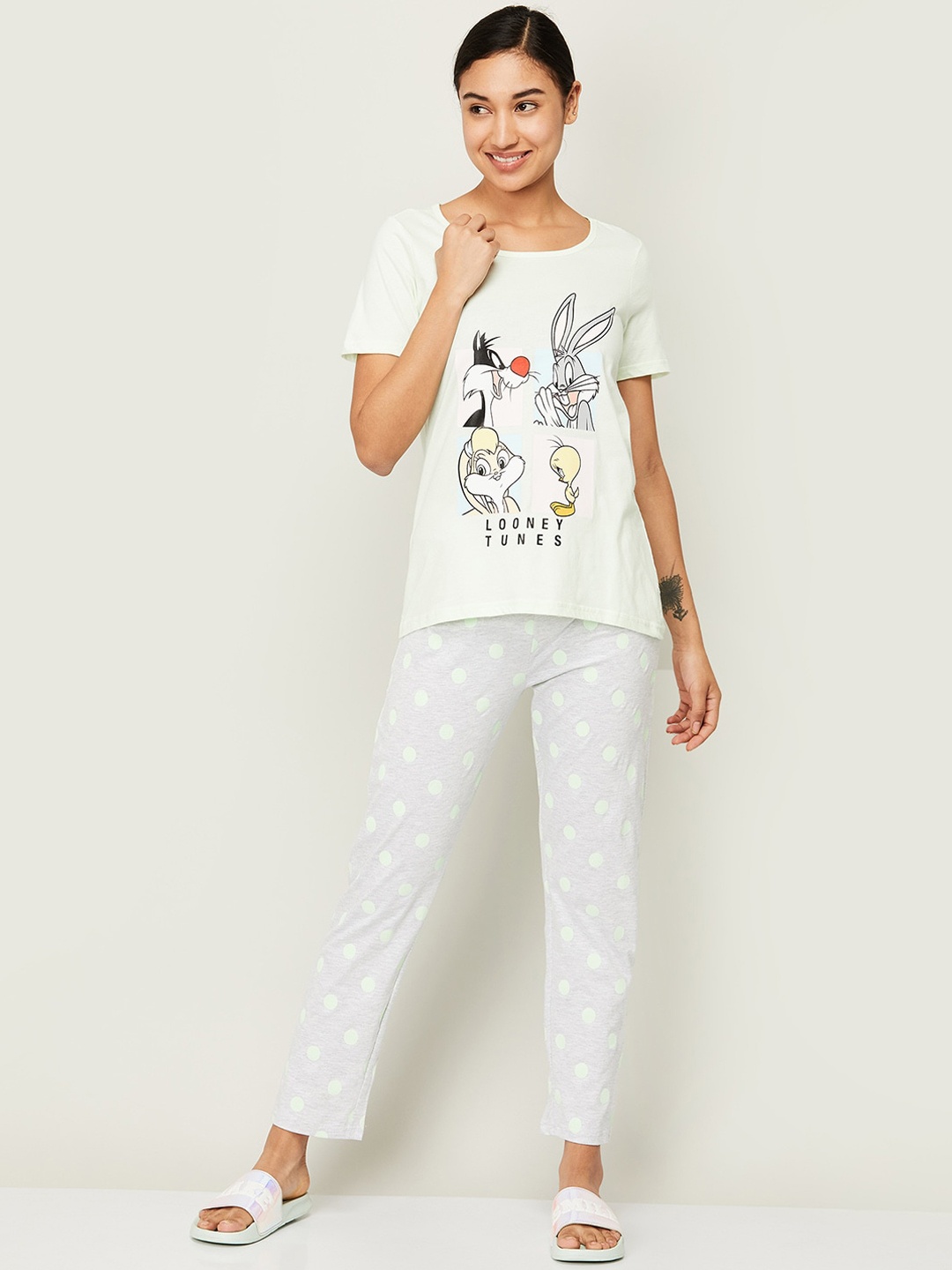 

Ginger by Lifestyle Women Green & Grey Printed Cotton Night suit