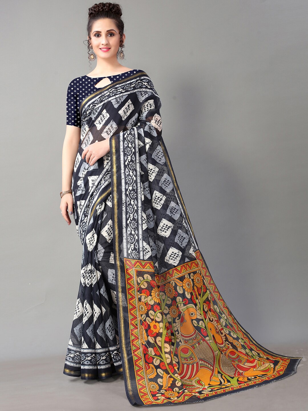 

HRITIKA Navy Blue & White Kalamkari Zari Block Print Saree