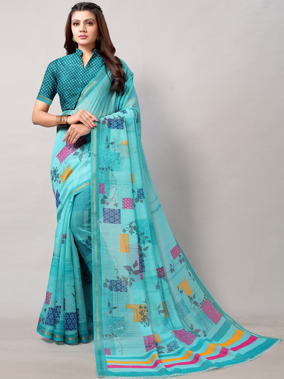 

HRITIKA Blue & Gold-Toned Floral Printed Saree