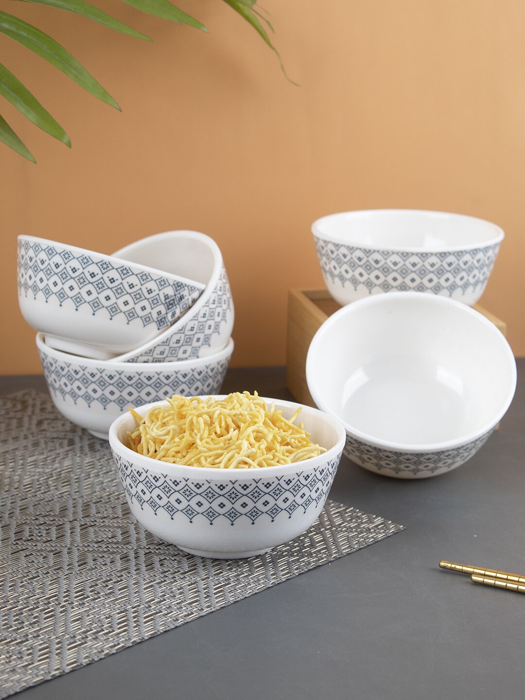 MARKET99 White & Navy Blue 6 Pieces Printed Melamine Glossy Bowls