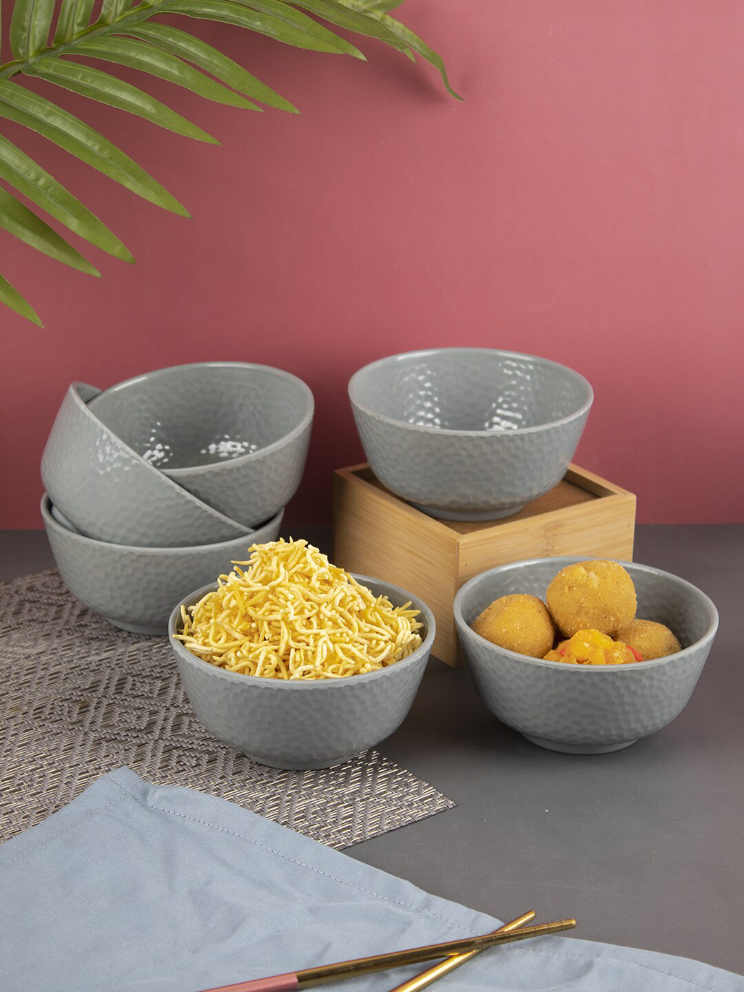 

MARKET99 Grey & 6 Pieces Textured Melamine Glossy Bowls
