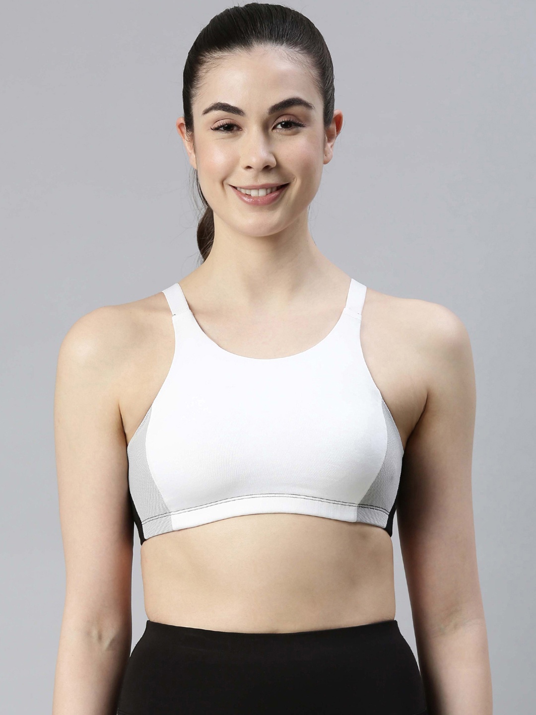 

Enamor White & Black Colourblocked SB26 Non Padded Wirefree Bra SB26