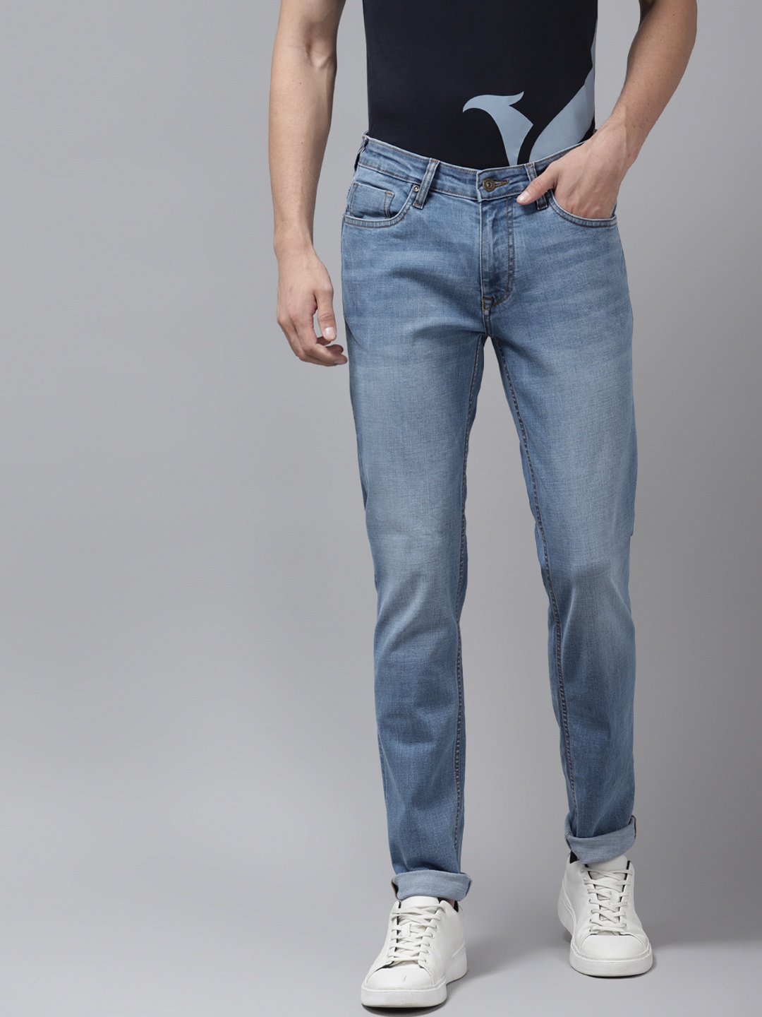 

Blackberrys Men Blue Buff Slim Fit Light Fade Stretchable Jeans
