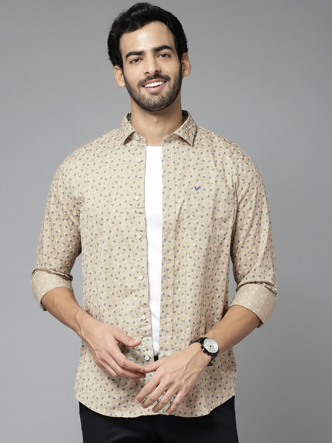 

Blackberrys Men Khaki & Navy Blue Pure Cotton India Slim Fit Floral Printed Casual Shirt