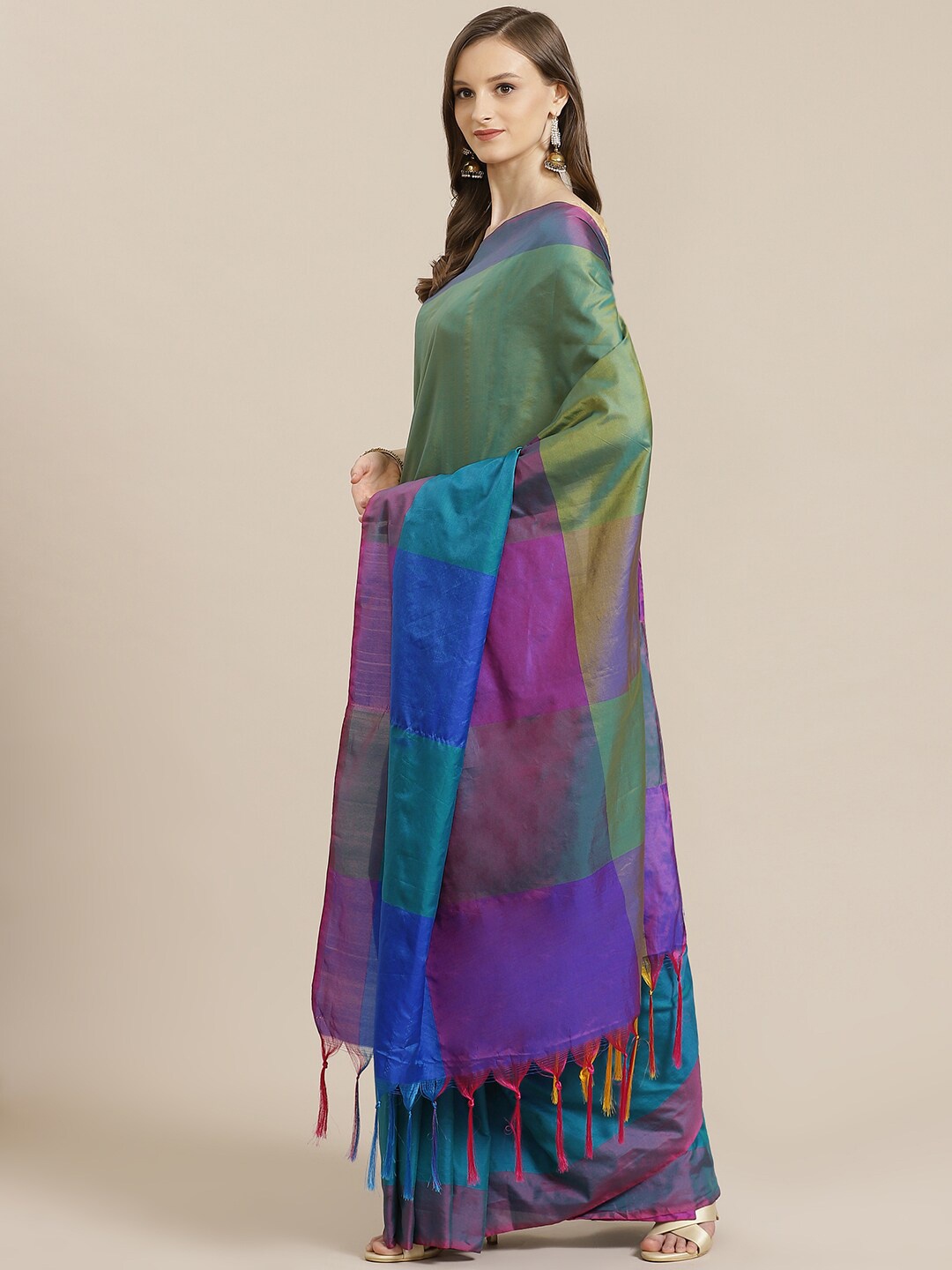 

KALINI Blue & Green Colourblocked Saree