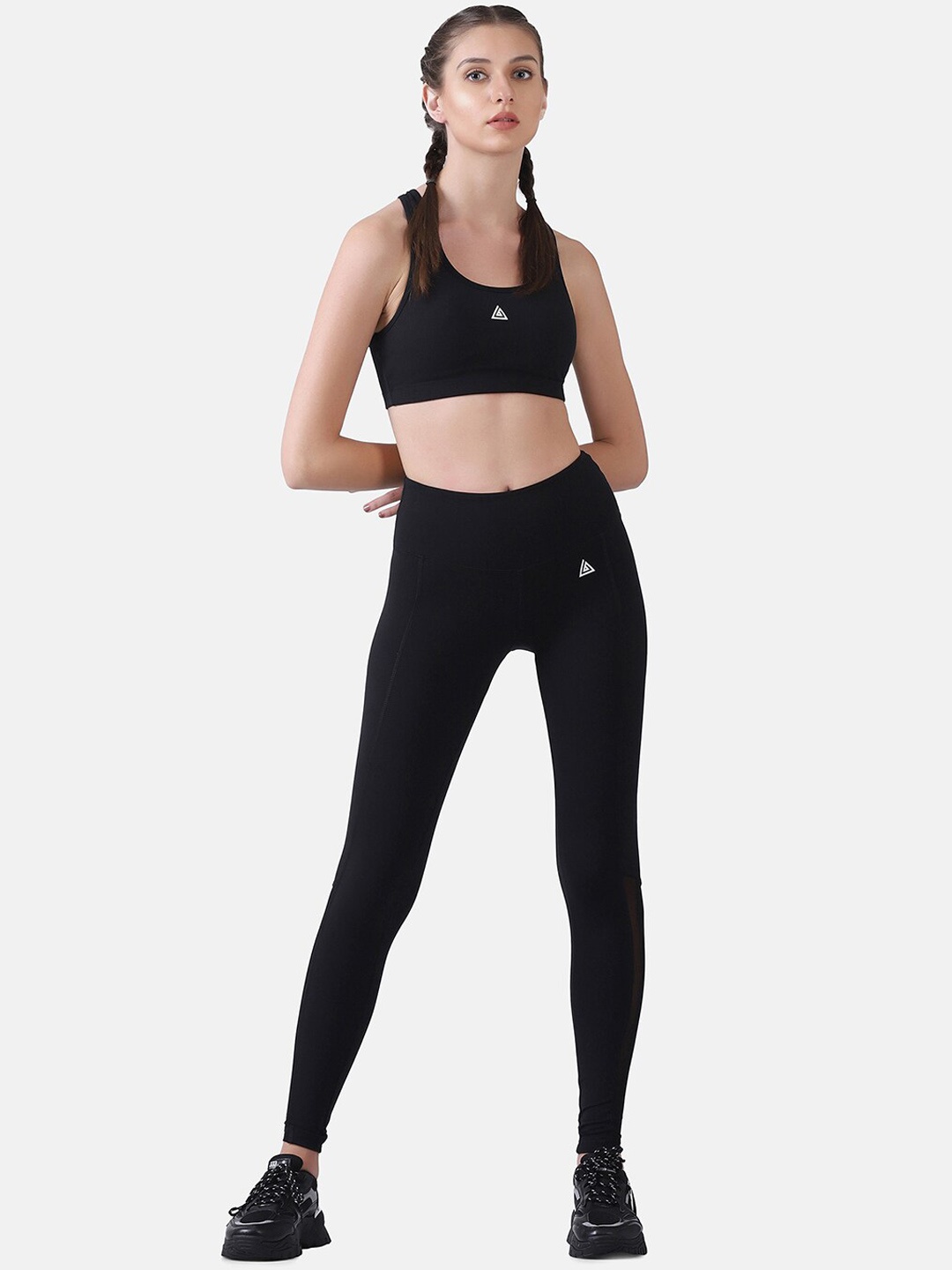 

Aesthetic Bodies Women Black Solid Snug Fit Co-ords Set