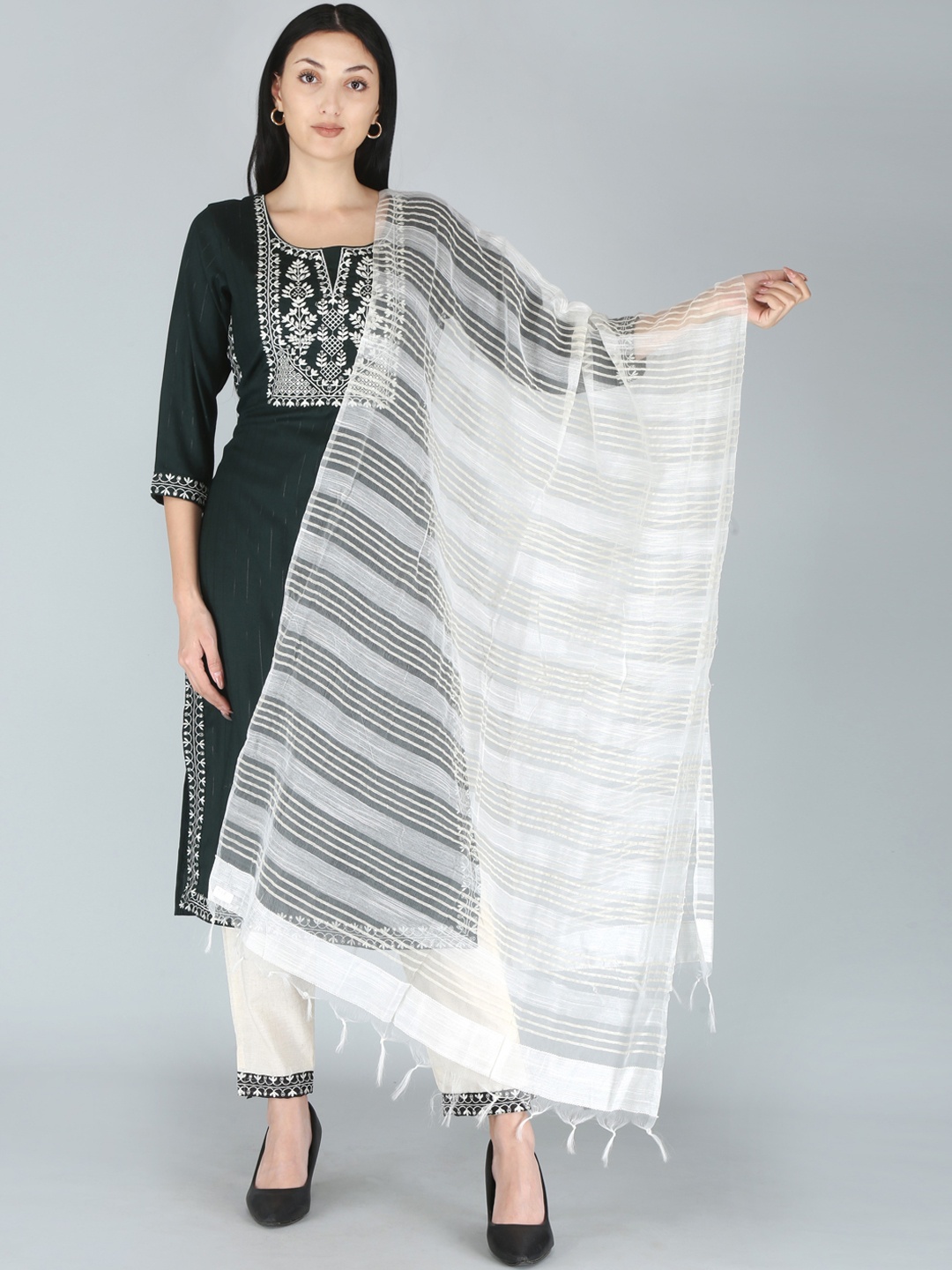 

KALINI Women Green Zardozi Kurta with Palazzos