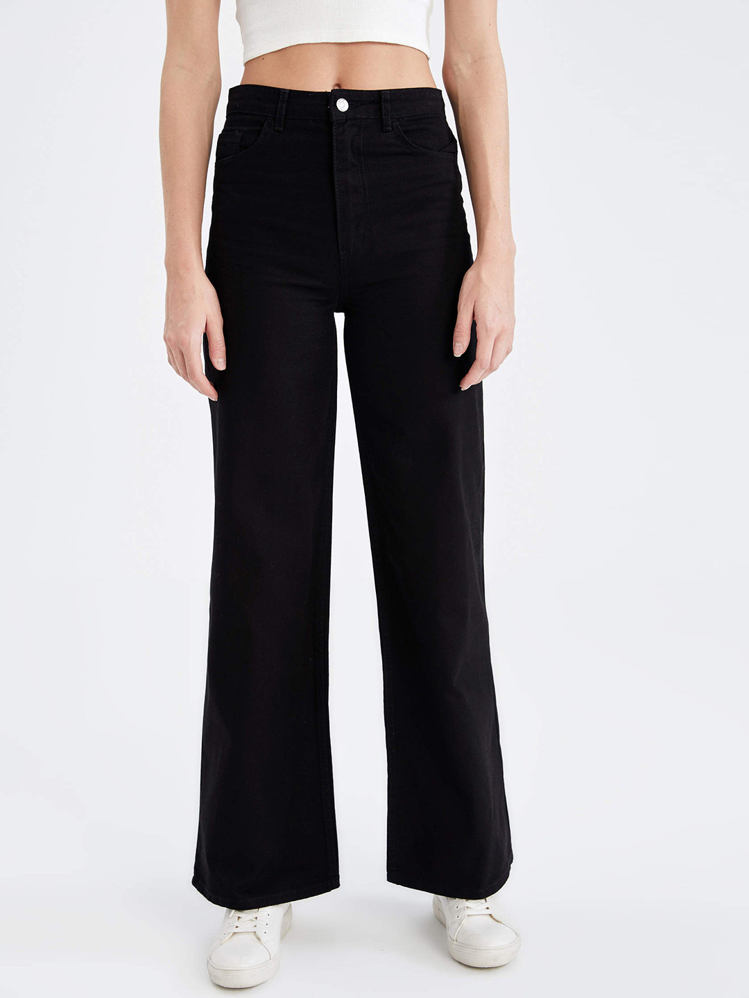 

DeFacto Women Black Solid Pure Cotton Jeans