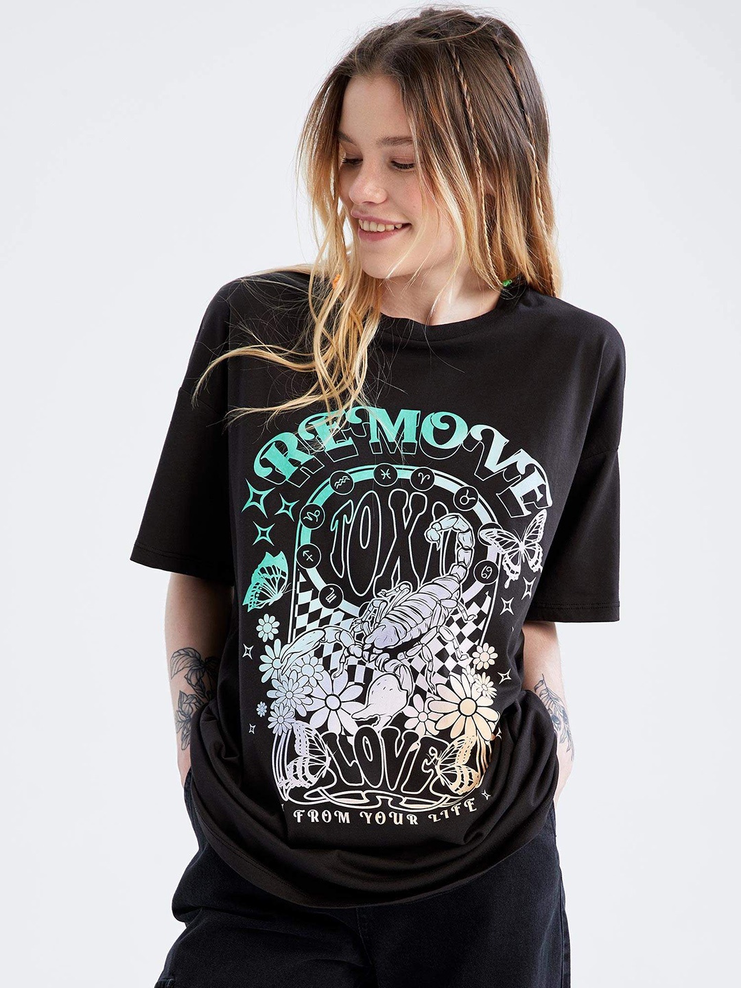 

DeFacto Women Black Graphic Print Relaxed Fit Pure Cotton T-shirt