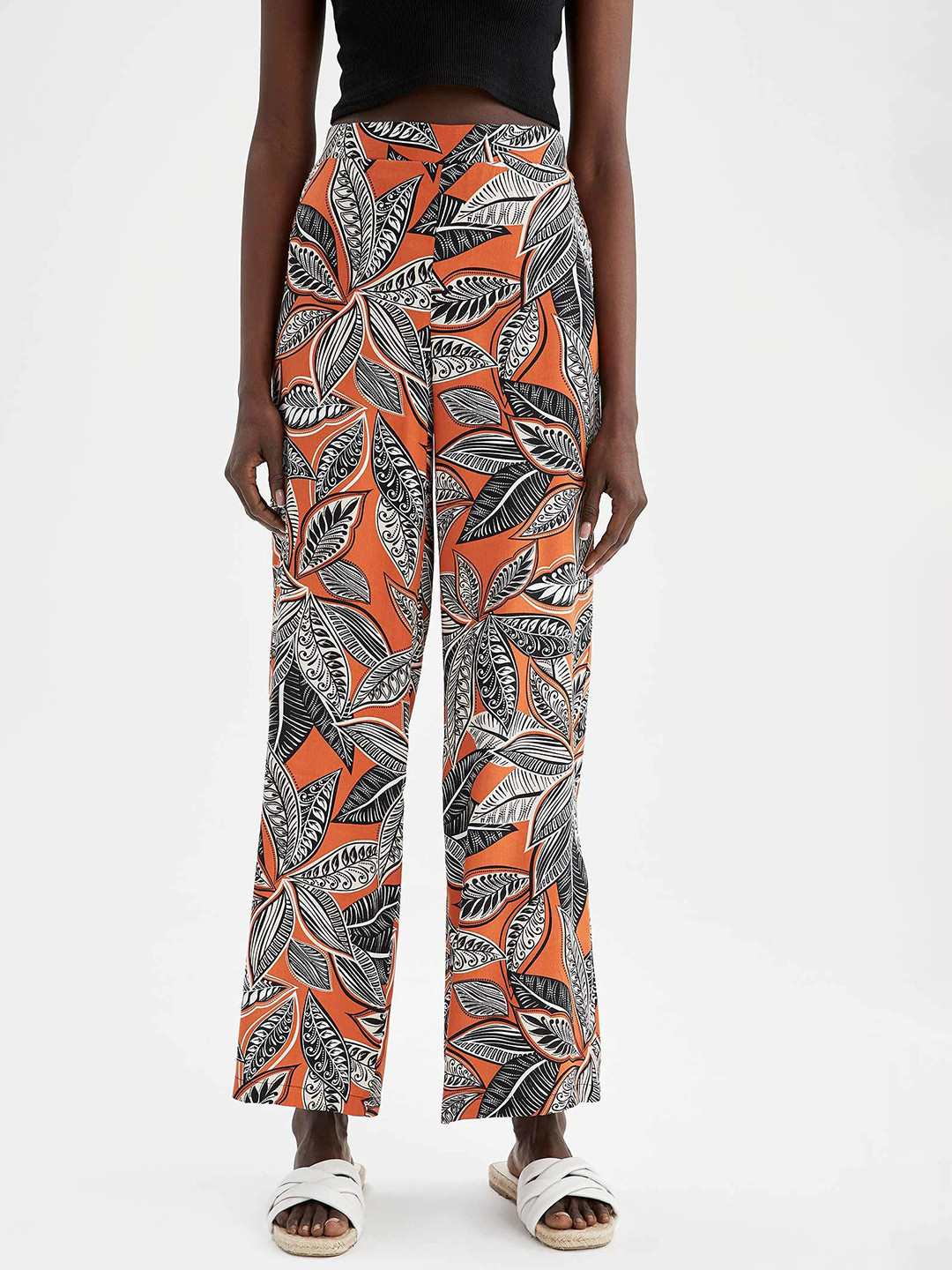 

DeFacto Women Orange & Black Floral Printed High-Rise Trousers