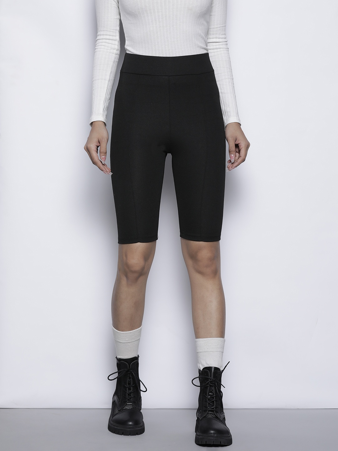 

DeFacto Women Black Biker Shorts