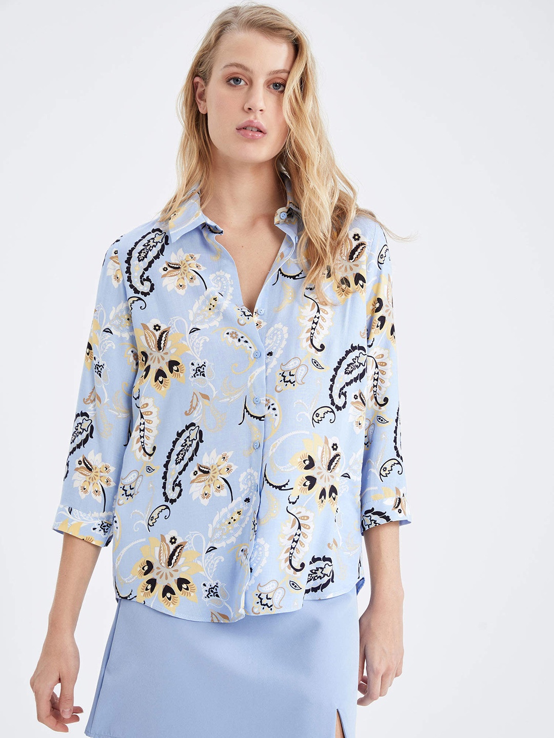 

DeFacto Women Blue & Black Printed Casual Shirt