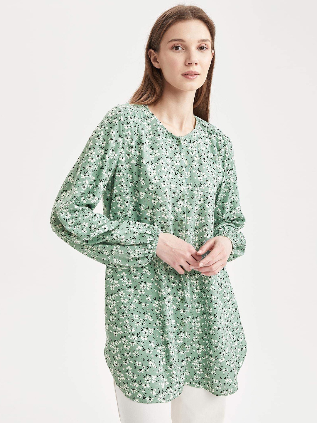 

DeFacto Women Green & White Floral Printed Tunic