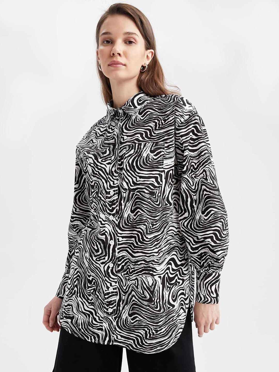 

DeFacto Women White & Black Printed Cotton Shirt