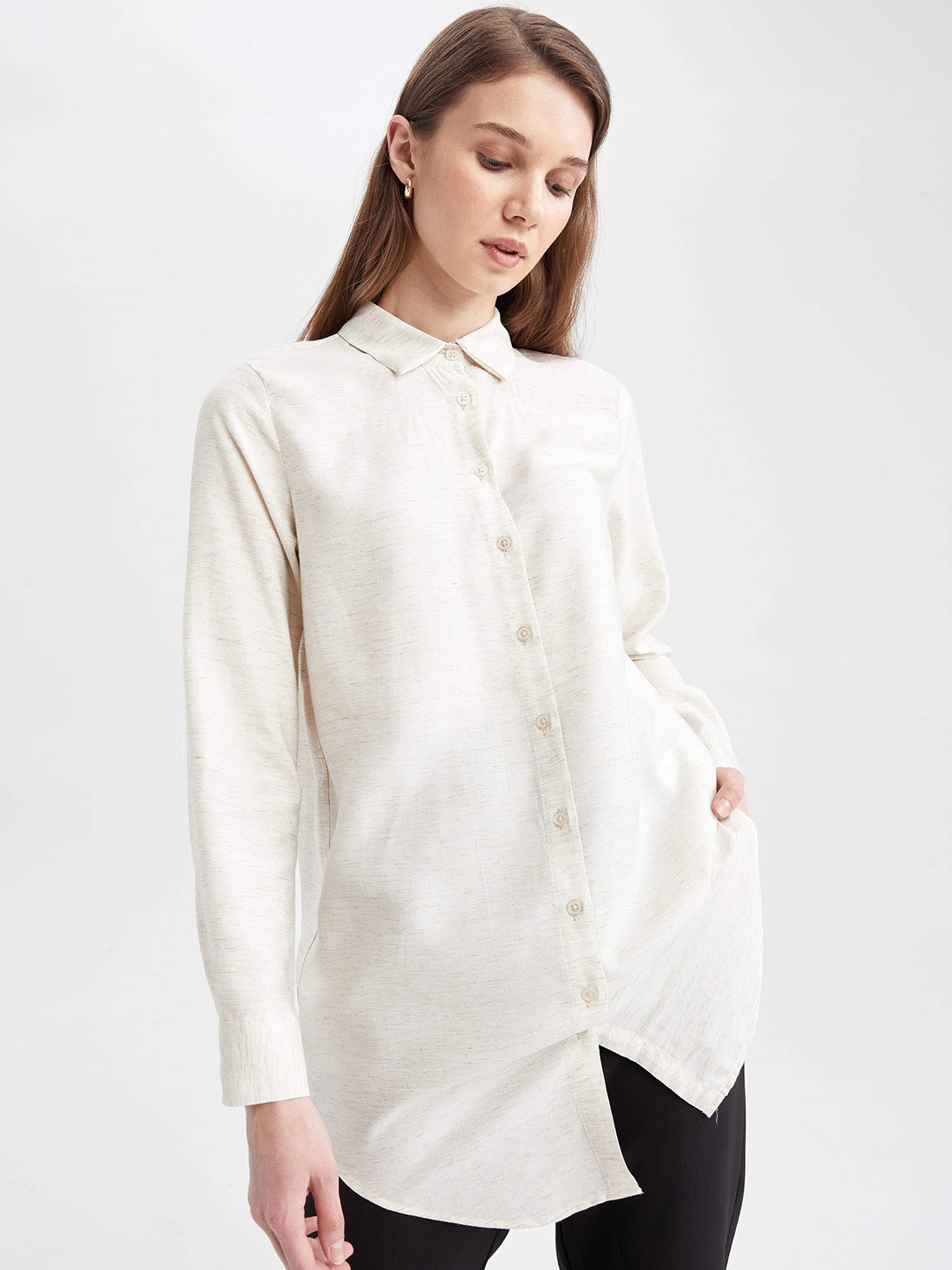 

DeFacto Women White Solid Cotton Shirt