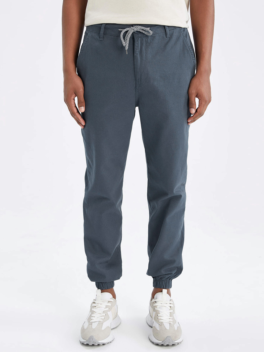

DeFacto Men Blue Pleated Joggers Trousers
