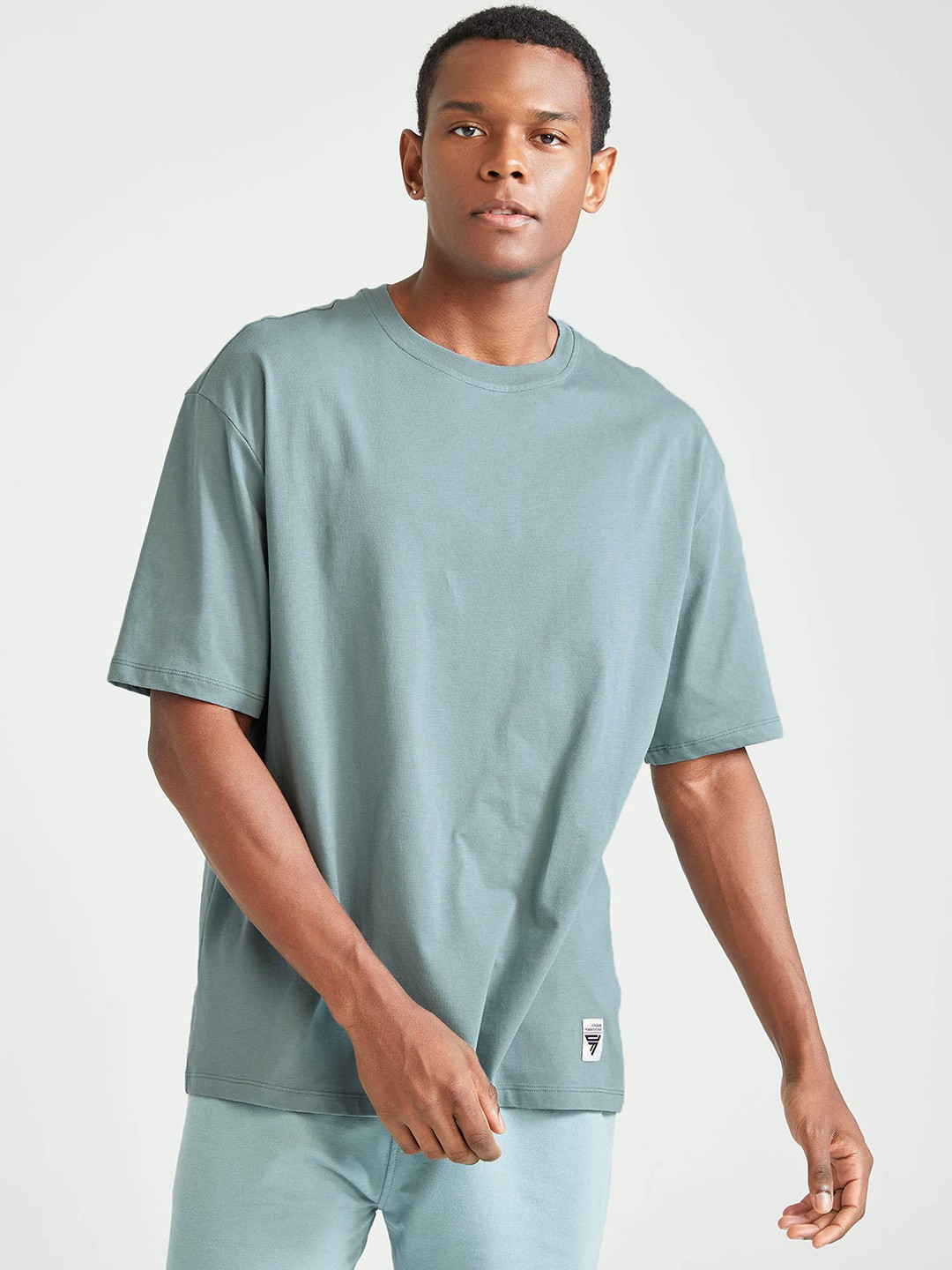 

DeFacto Men Sea Green Drop-Shoulder Sleeves Pure Cotton T-shirt