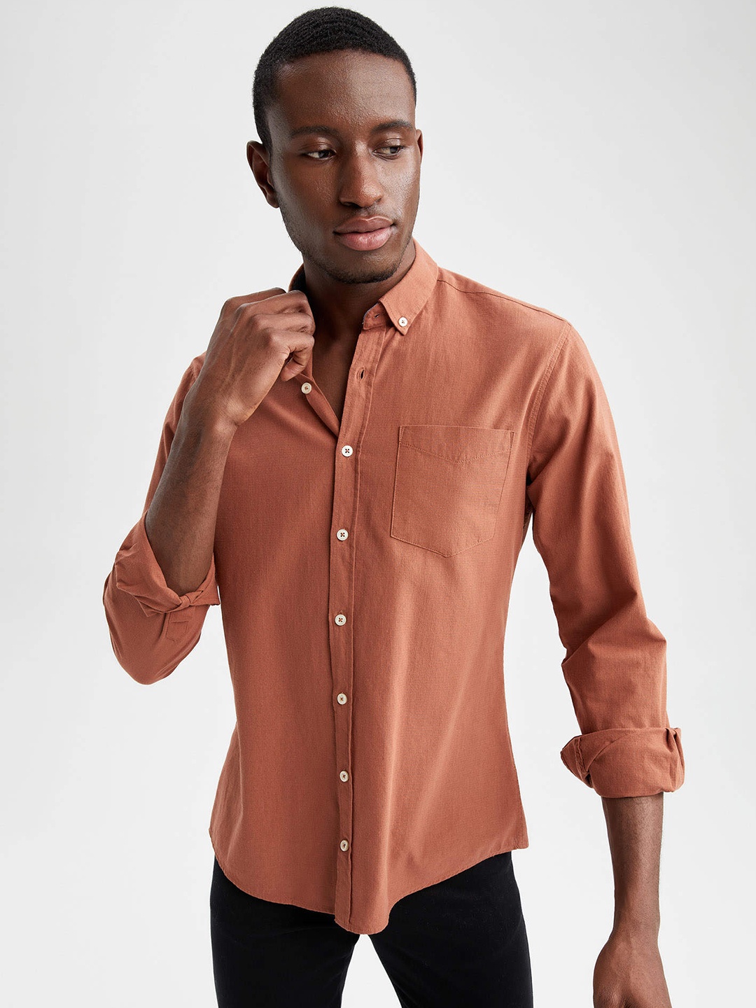

DeFacto Men Rust Red Pure Cotton Solid Casual Shirt