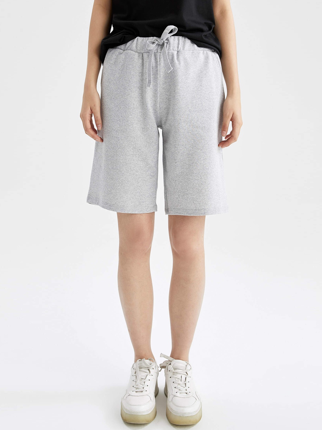 

DeFacto Women Grey Melange Solid Shorts