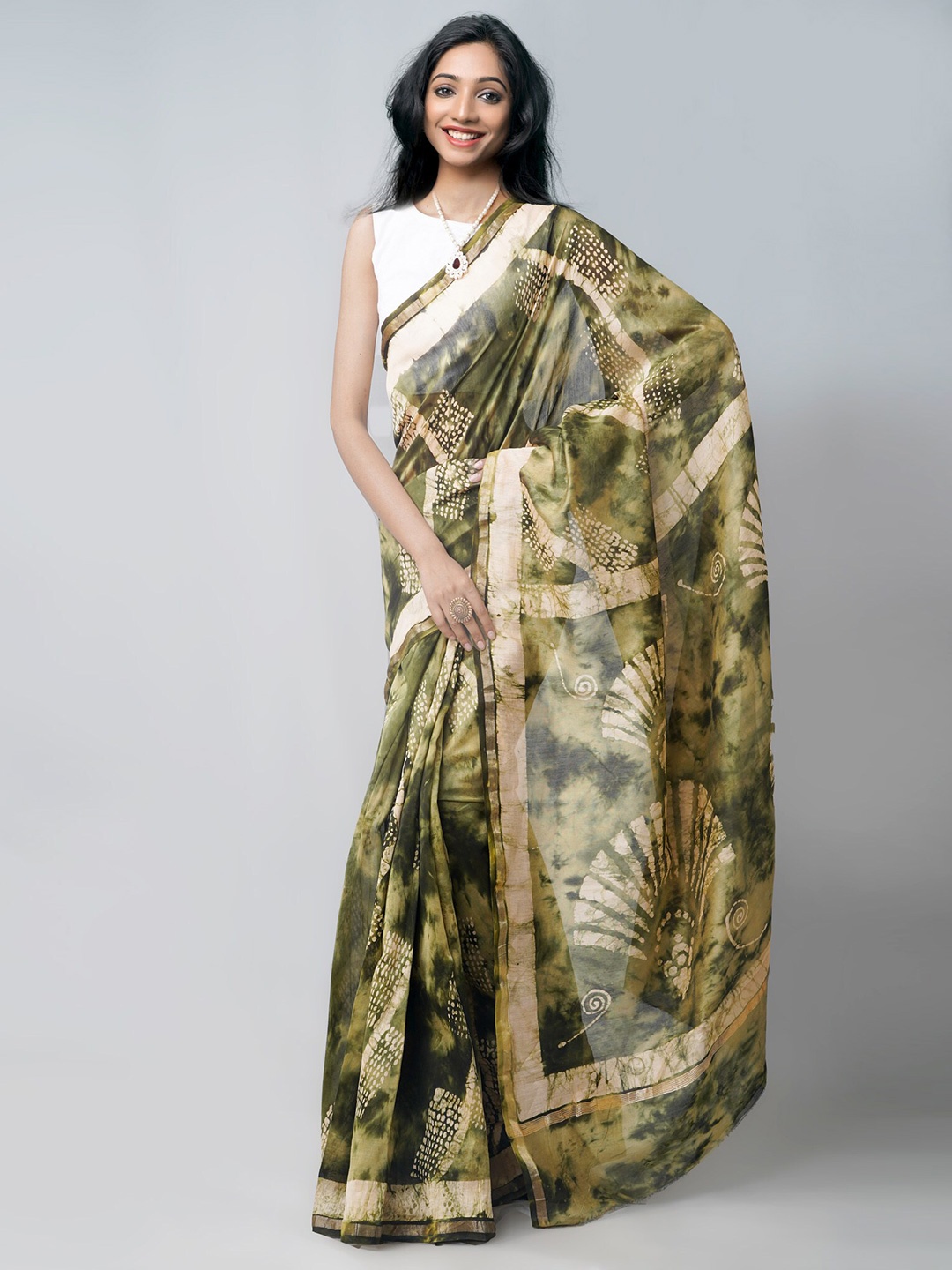 

Unnati Silks Olive Green & Beige Batik Handloom Sustainable Silk Cotton Chanderi Saree