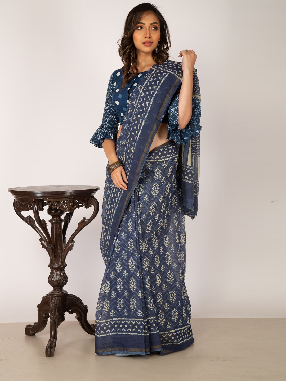 

Unnati Silks Navy Blue & Beige Batik Zari Silk Cotton Chanderi Saree