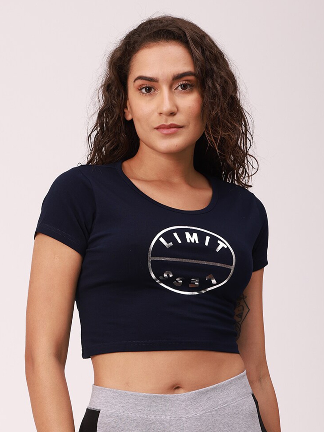 

De Moza Navy Blue Print Crop Top