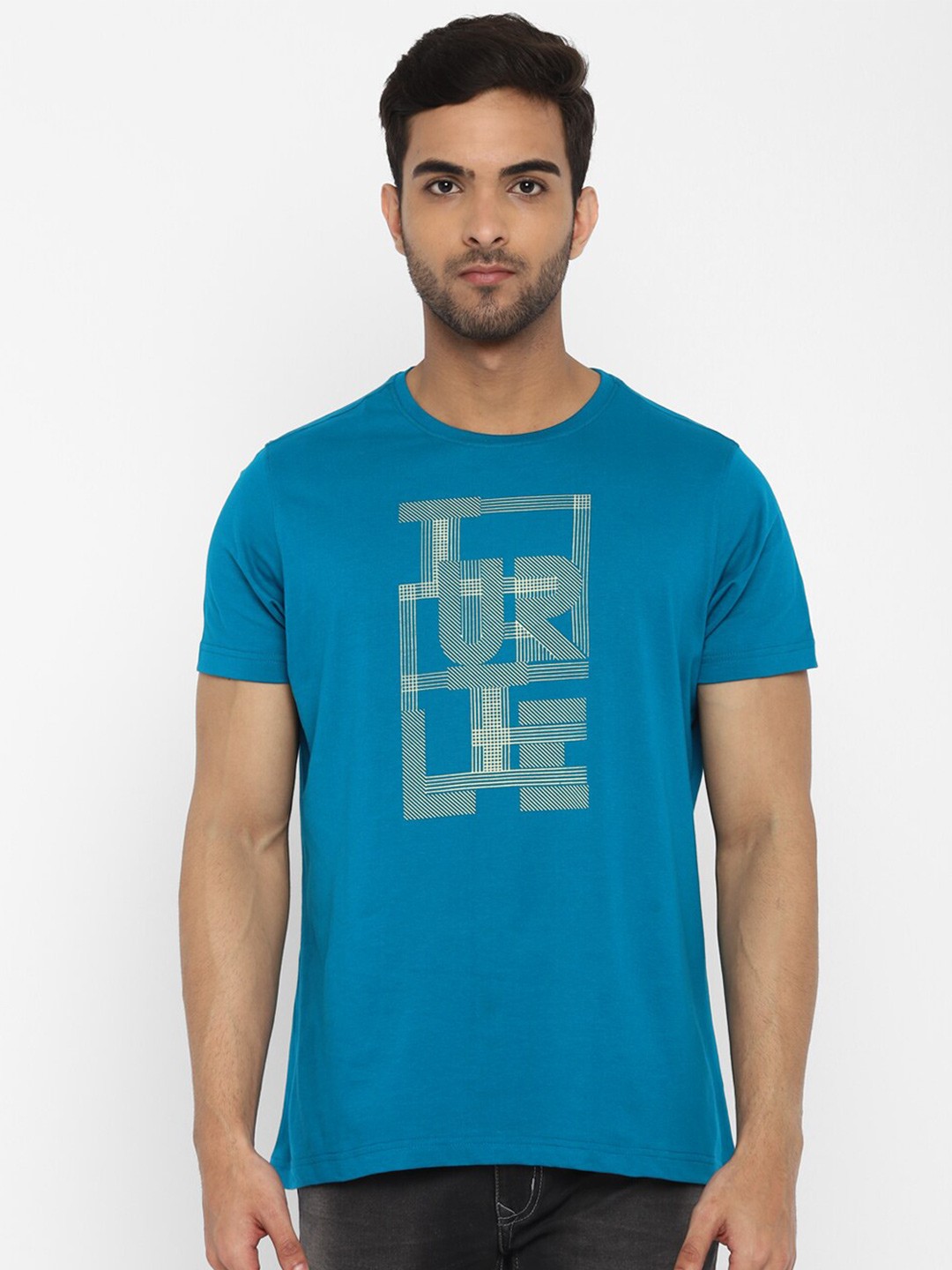 

Turtle Men Blue Typography Printed Pure Cotton Slim Fit T-shirt