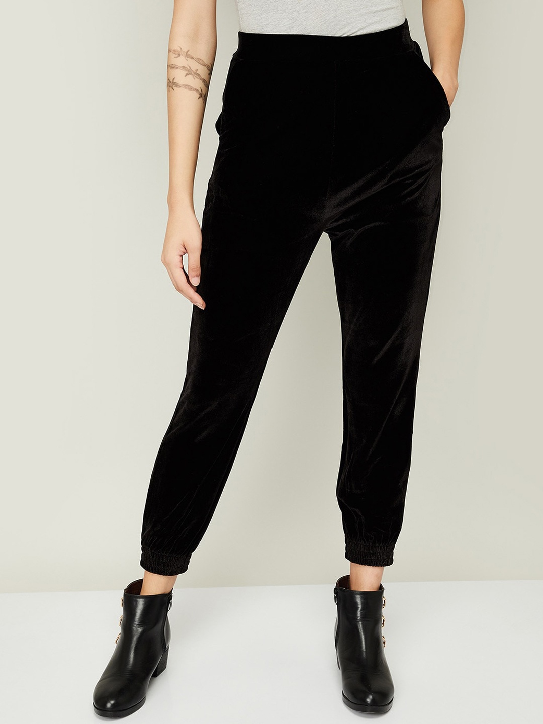 

Ginger by Lifestyle Black High-Rise Joggers