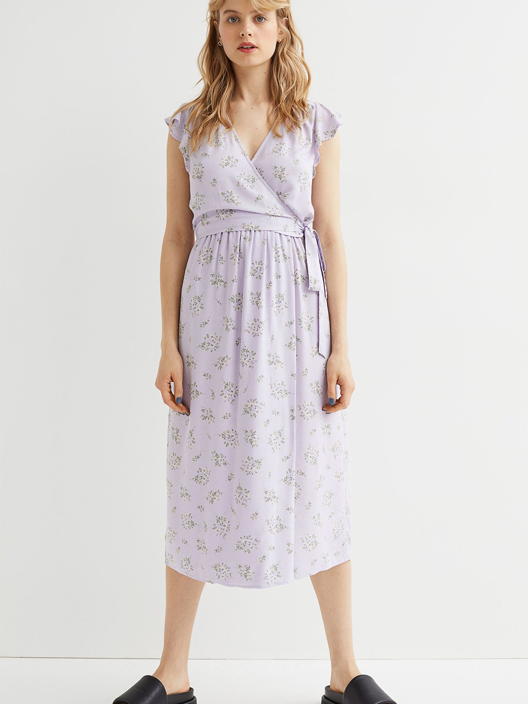 

H&M Women Lavender Printed Mama Flutter Sleeved Nursing Dress