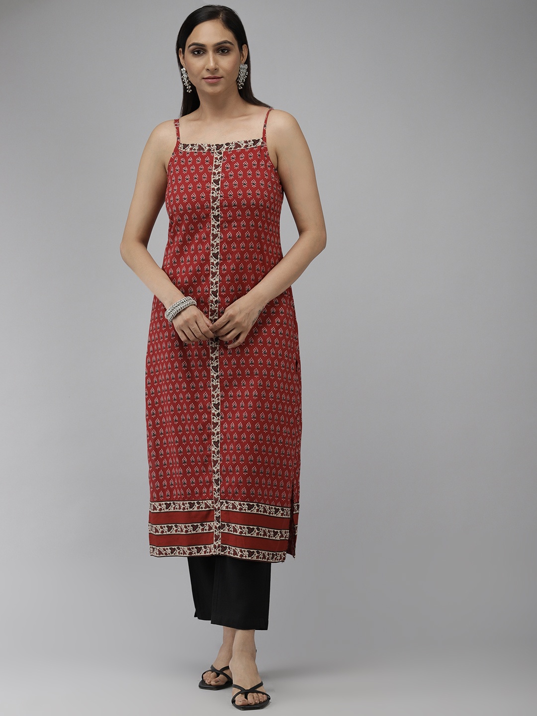 

YASH GALLERY Women Maroon & Off White Ethnic Motifs Printed Kurta